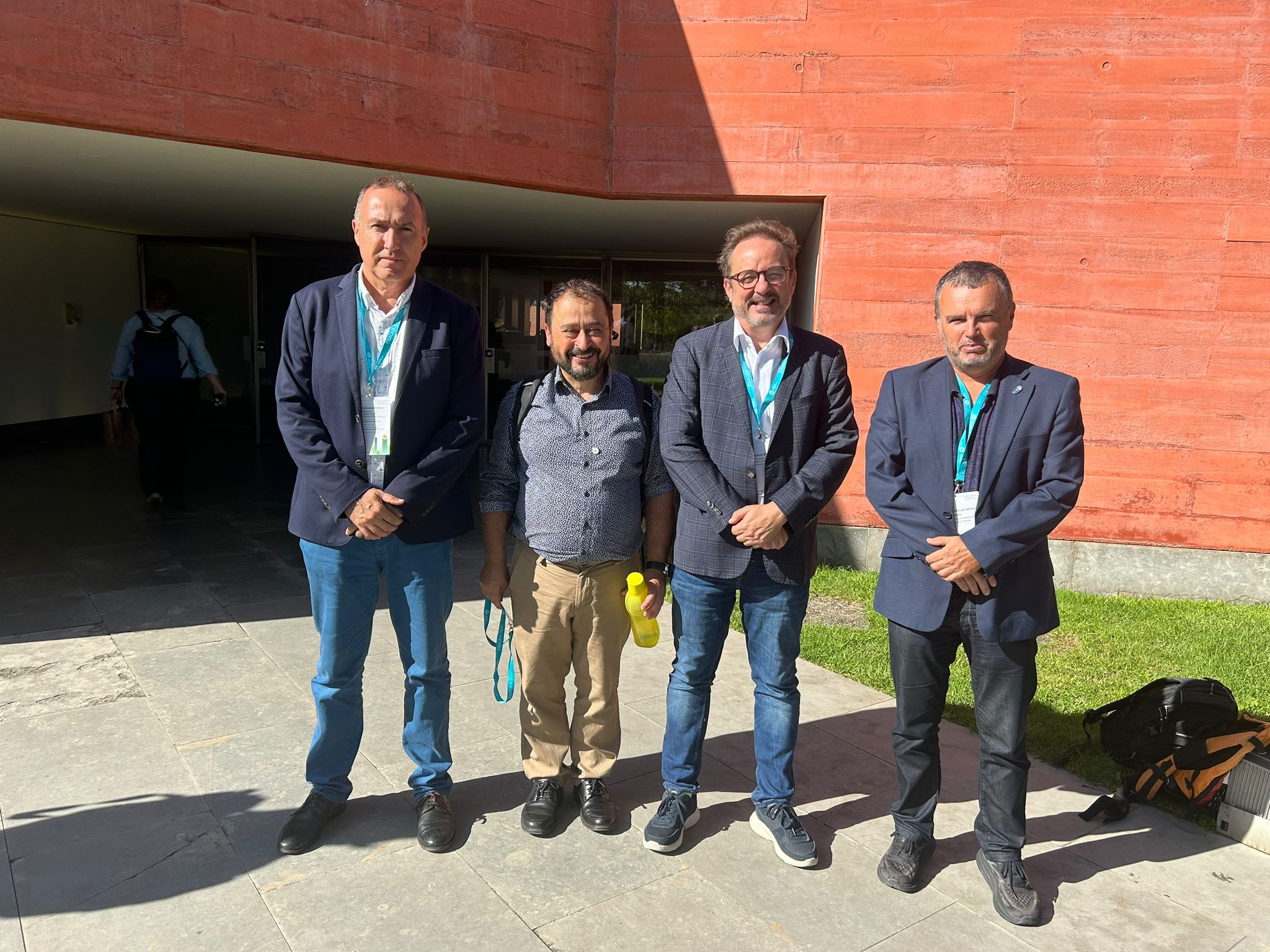 De izqda a dcha el director insular de Energía y Clima de Gran Canaria, Alexis Lozano,el responsable para el sur de Europa de Climate Alliance y Pacto de las Alcaldía,  Miguel Morcillo,el consejero de Medio Ambiente, Clima, Energía y Conocimiento, Raúl García Brink, y el director insular del Área de Medio Natural, Sostenibilidad, Seguridad y Emergencias del Cabildo Insular de Tenerife, Pedro Millán.